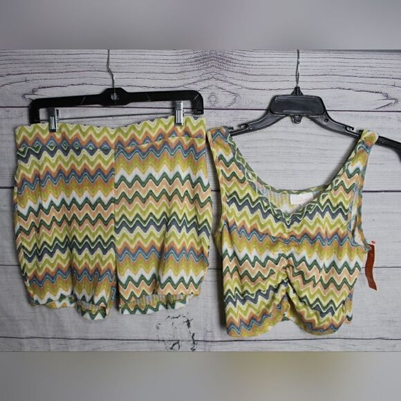 Women's Chevron Tank Top and Shorts Loungewear Outfit Medium - Picture 1 of 4